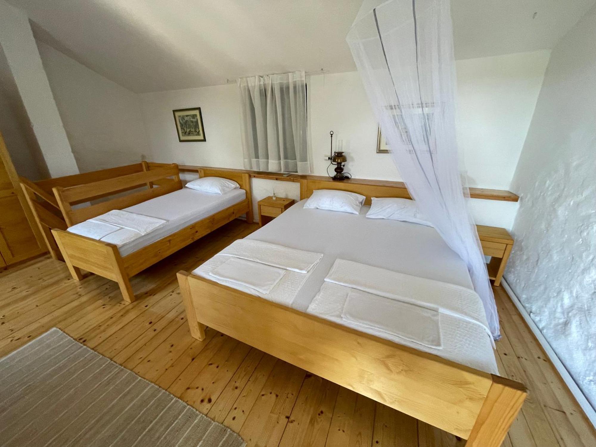 הוילה מאלי דרבניק Authentic House Pelegrinka מראה חיצוני תמונה