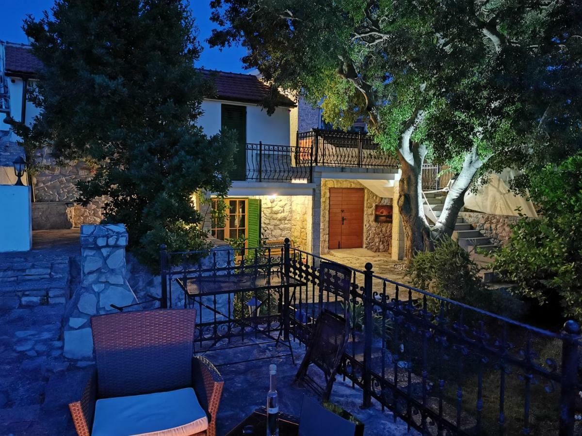הוילה מאלי דרבניק Authentic House Pelegrinka מראה חיצוני תמונה